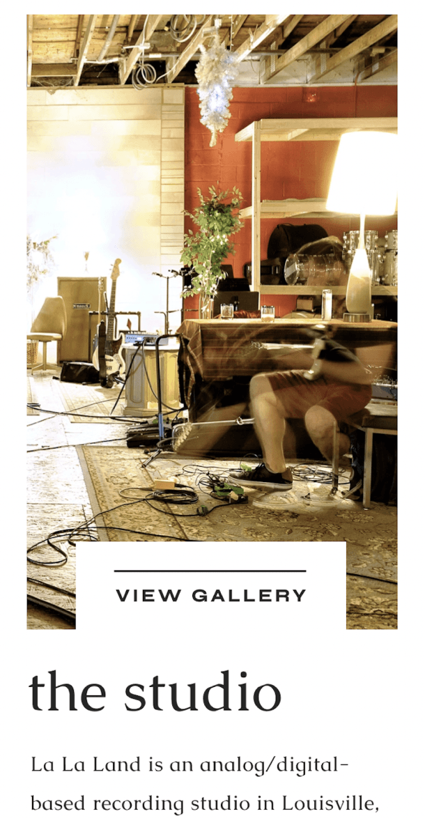 Mobile studio page with interior photography and description